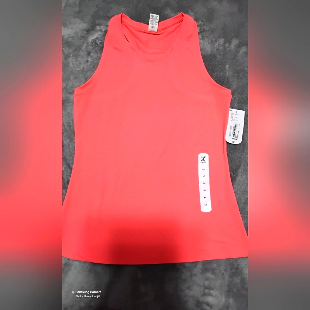 NWT Xersion racer back tank top size medium